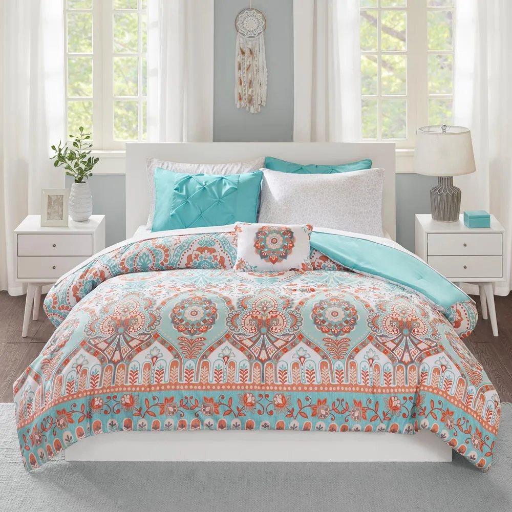 Avery 8-Piece Aqua Full Comforter Set by Intelligent Design! Includes comforter, sheet set, decorative pillow!