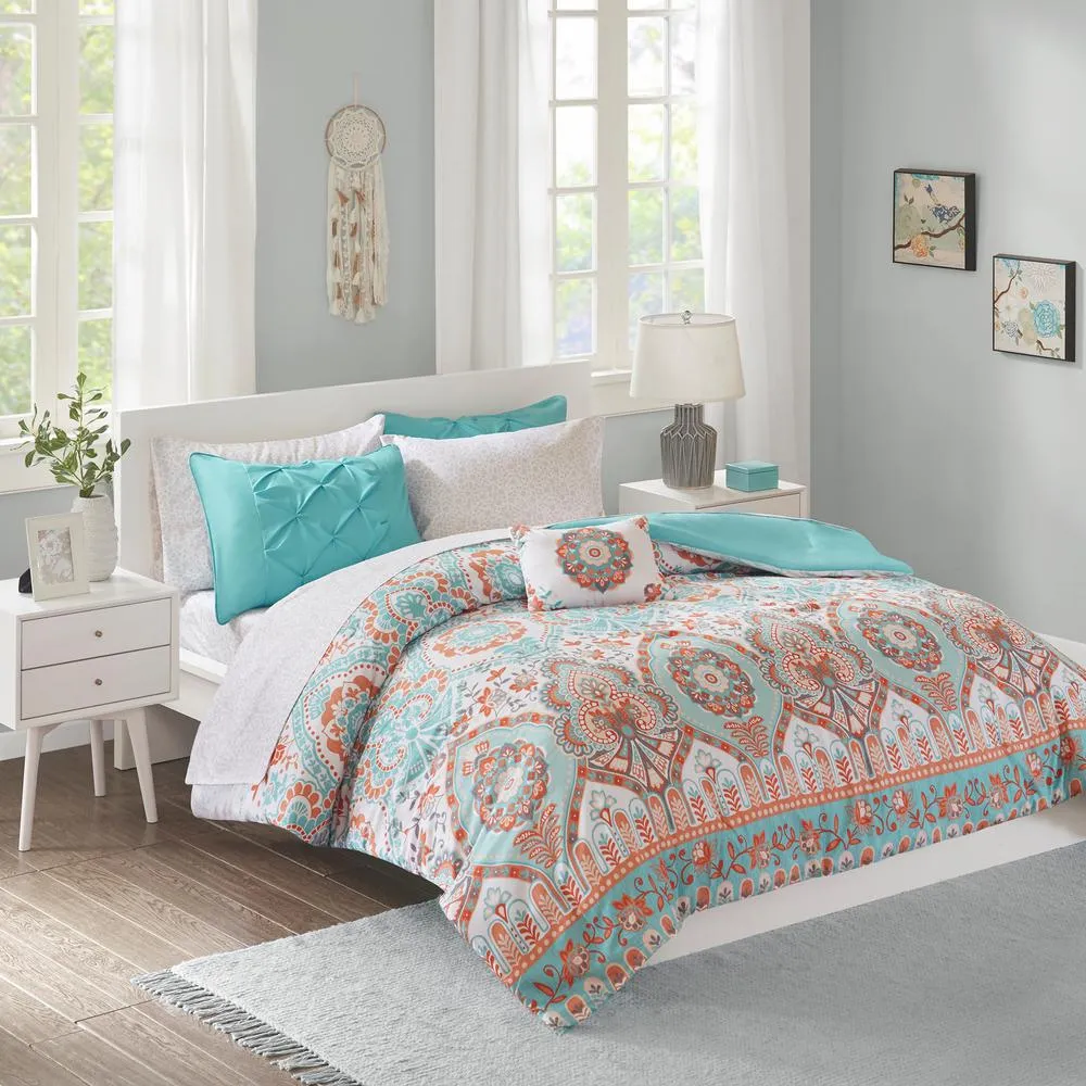 Avery 8-Piece Aqua Full Comforter Set by Intelligent Design! Includes comforter, sheet set, decorative pillow!