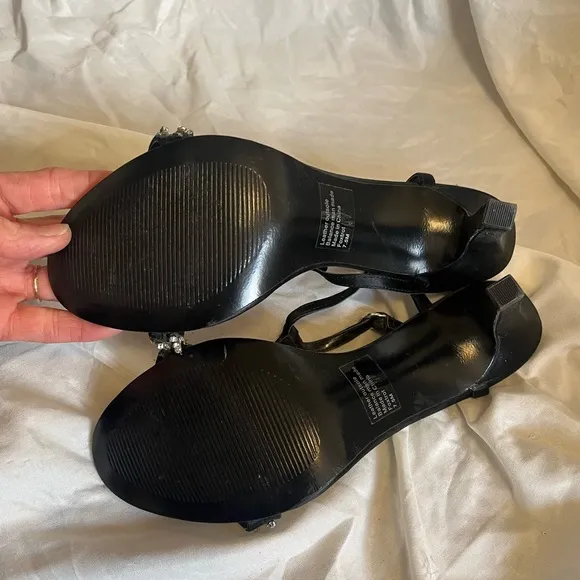 Ballroom dancing shoes heels 5 pairs. sizes 6, 7.5, 8 EUC