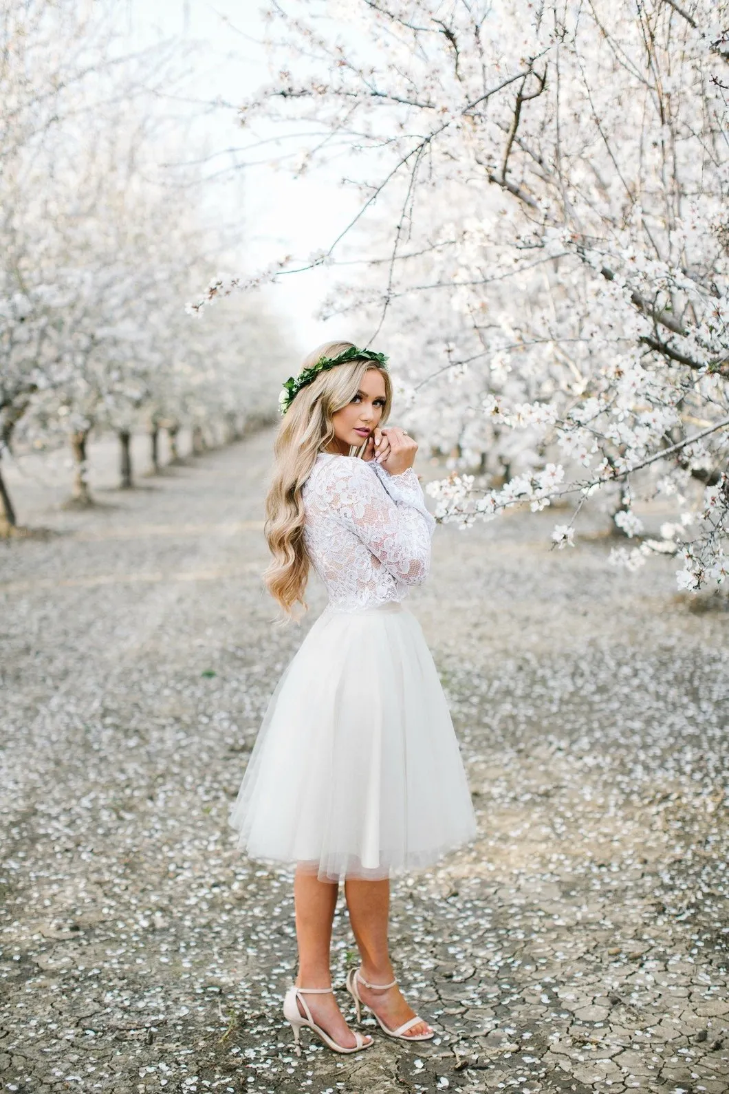 Beautiful Two Piece Homecoming Dresses Lace Appliques Long Sleeves Homecoming Party Dress OHM103