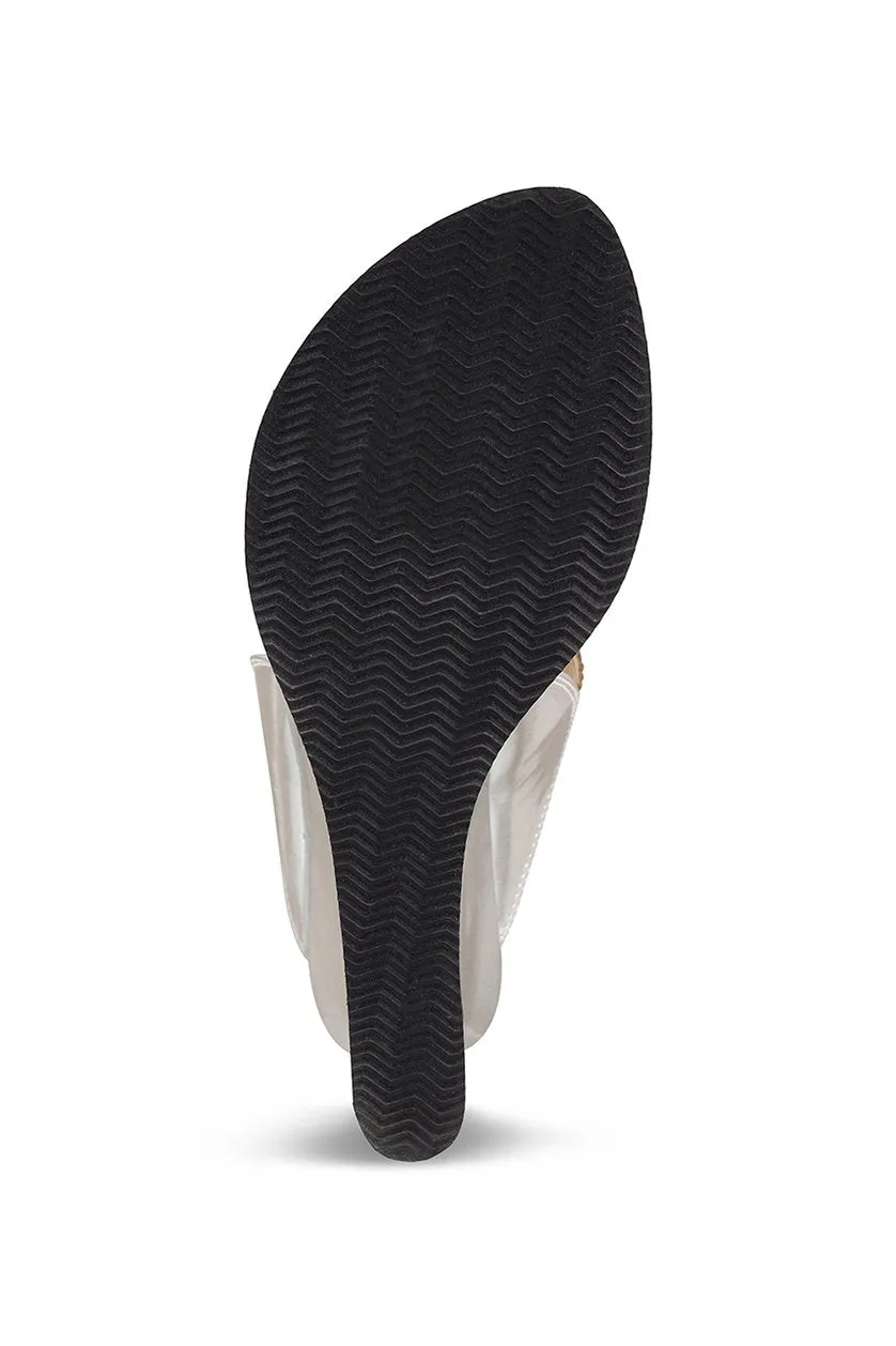 Crystal Higher K Wedge Champagne