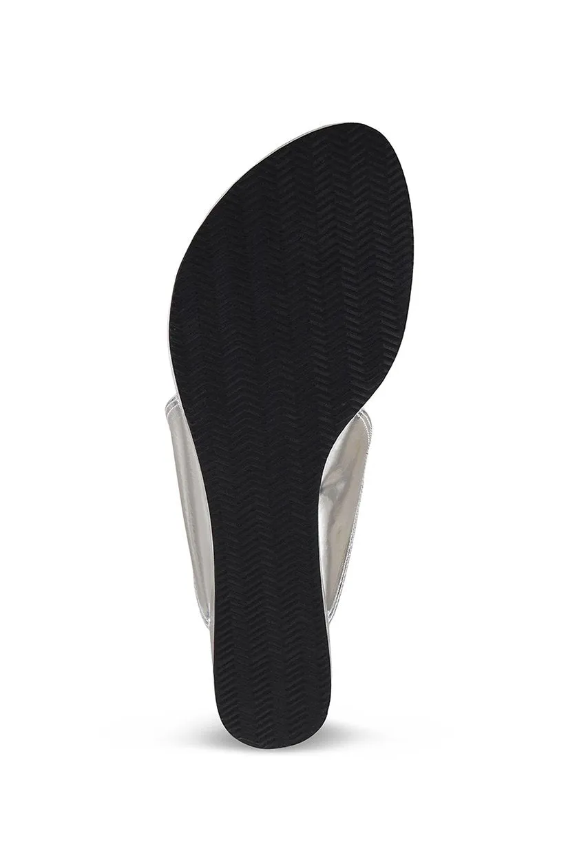 Crystal low K Wedge Champagne