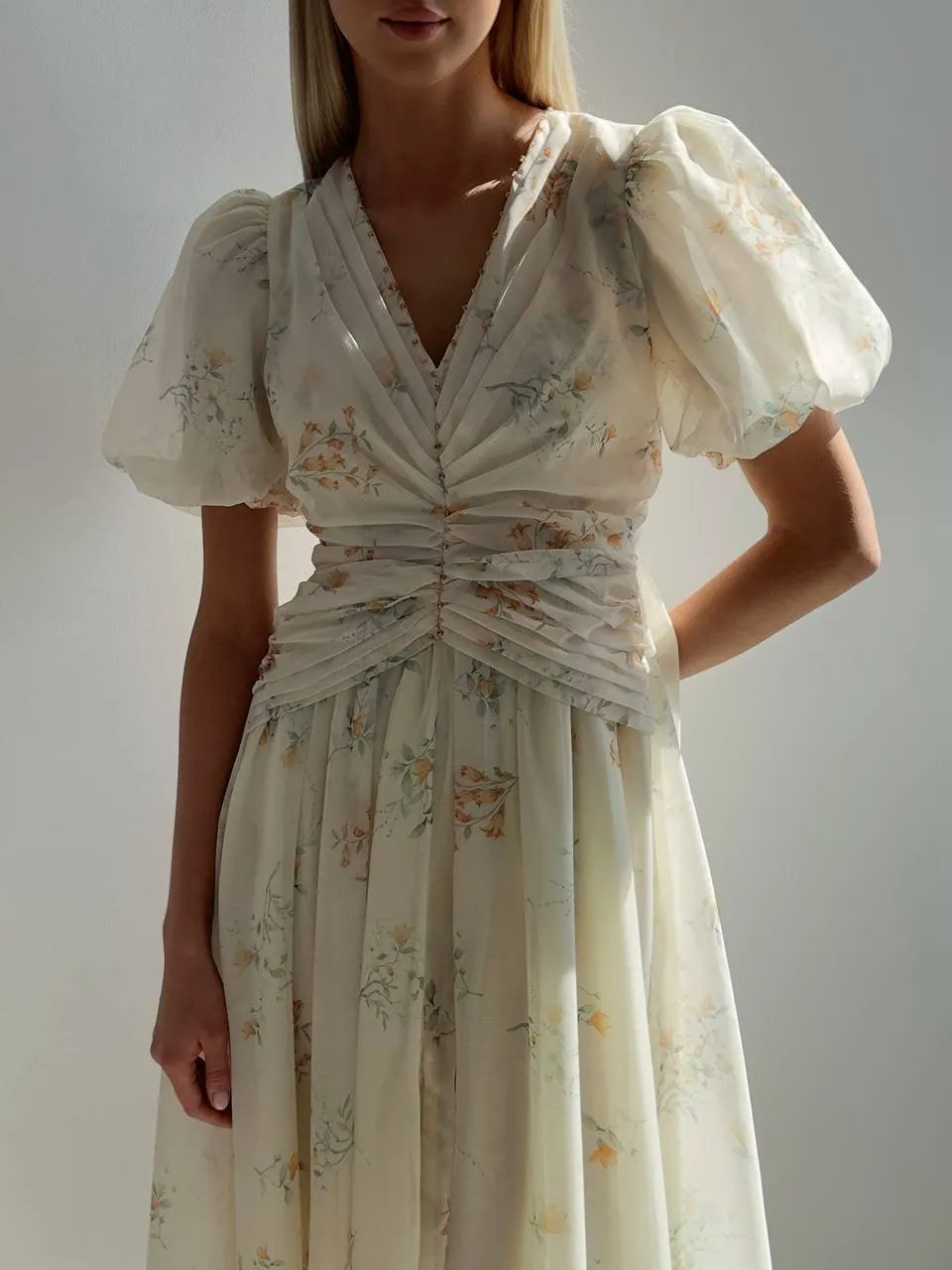 Elegant Floral Midi Dress