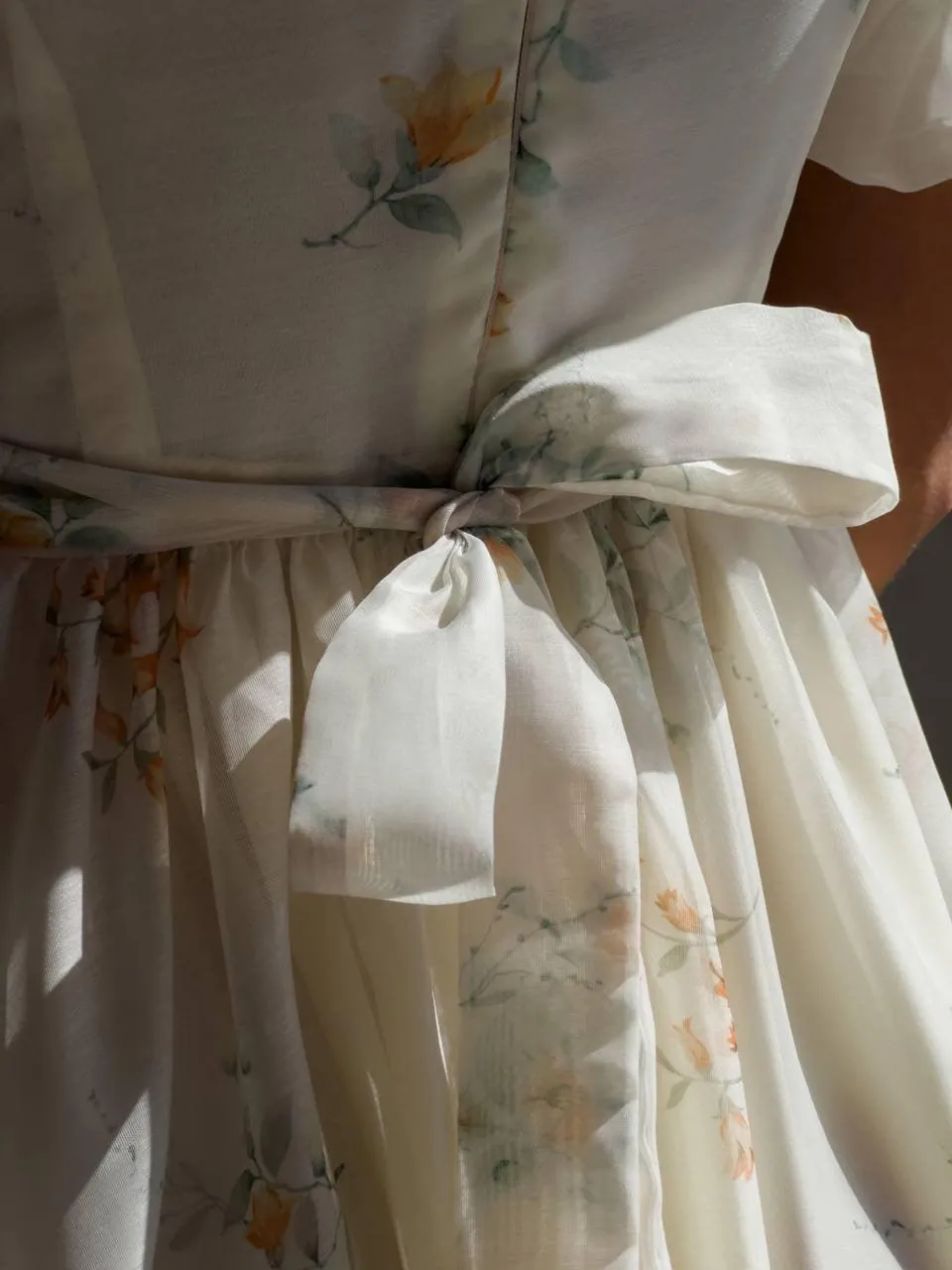 Elegant Floral Midi Dress