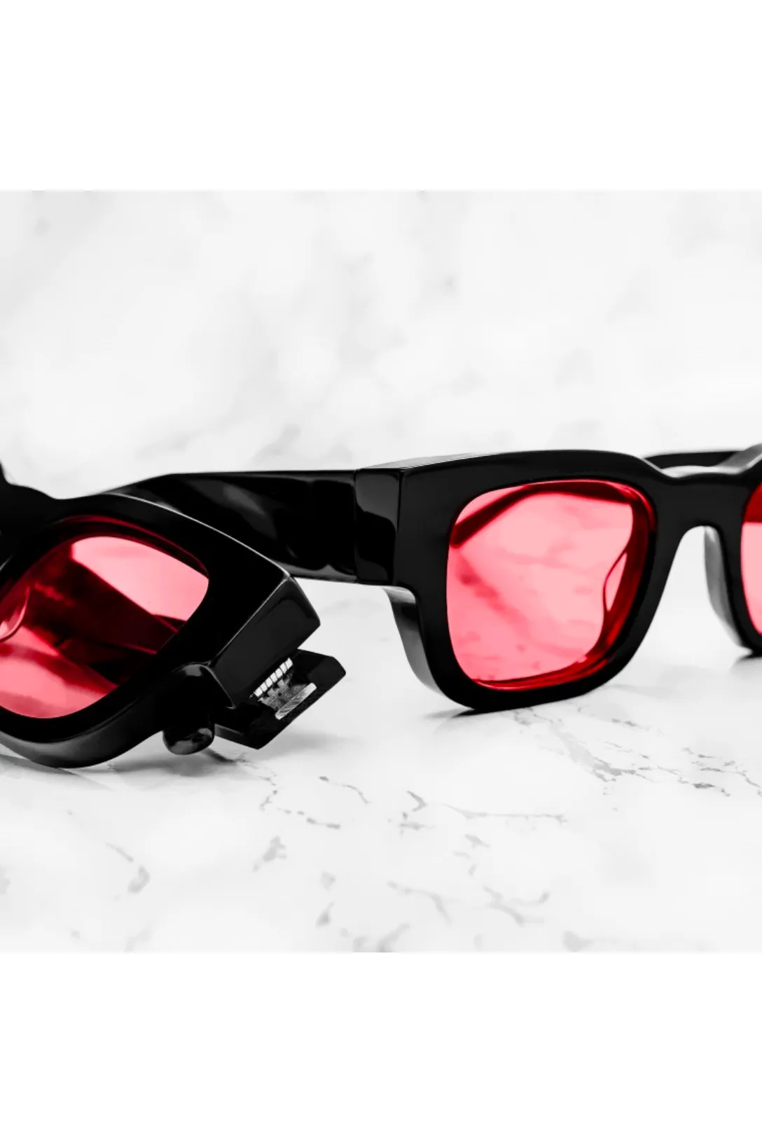 Foxxxy 101 | Red