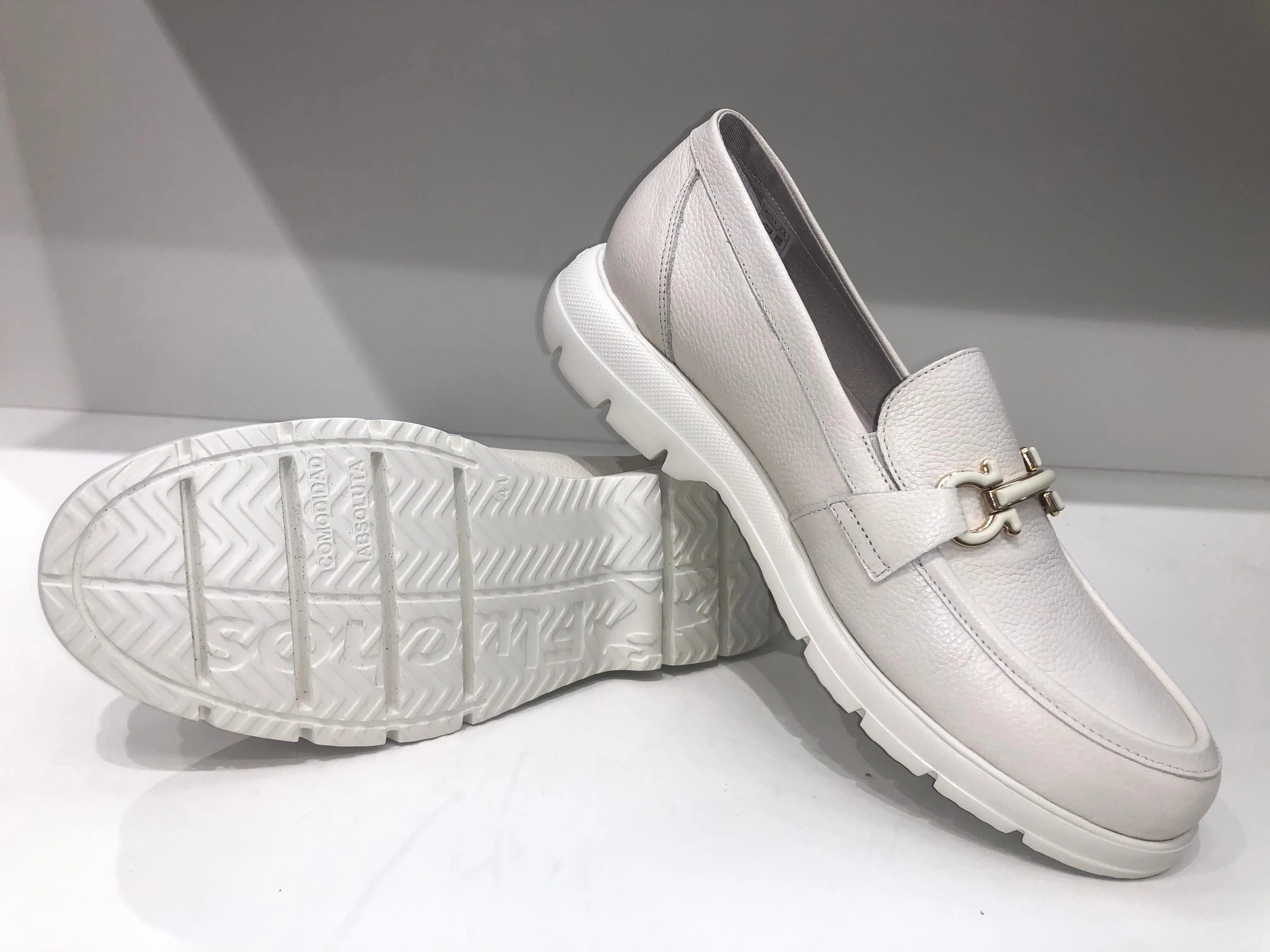 GLADIS RAW WHITE
