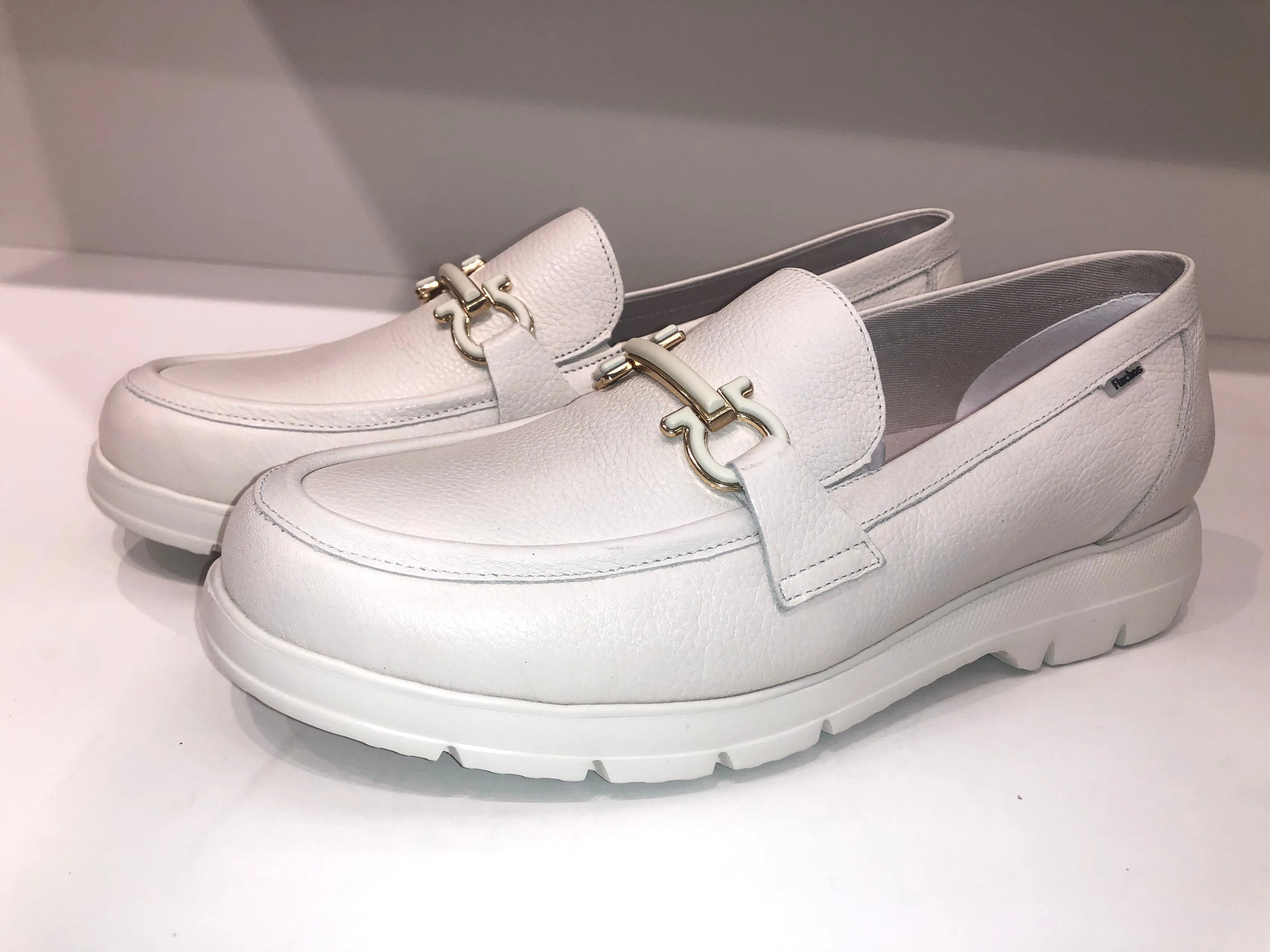 GLADIS RAW WHITE