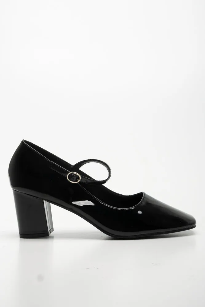 Heel Black