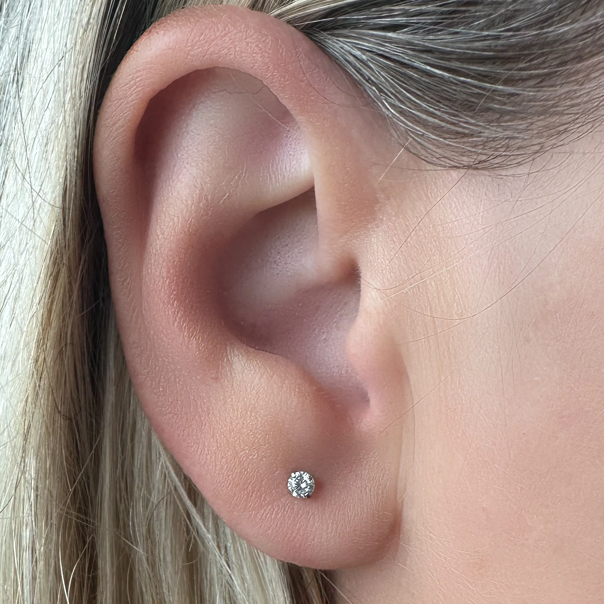 Medical Grade Titanium Flat Back Earring 18 Gauge 3mm CZ Reversible Star