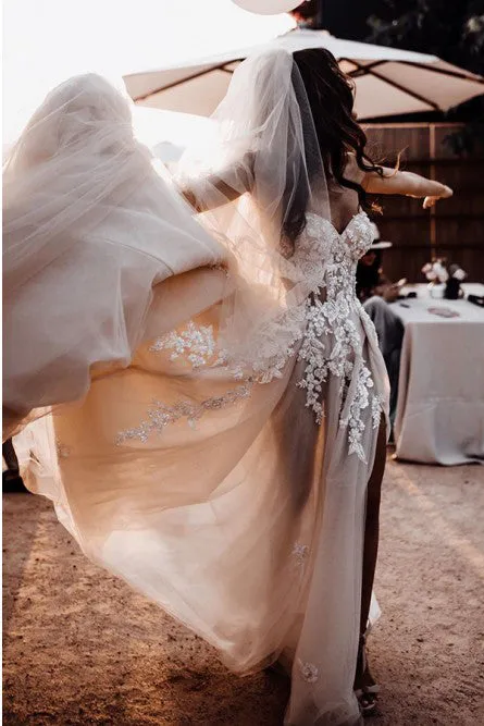 Modest Sweetheart Court Train Sleeveless Tulle Wedding Dress with Appliques OHD118