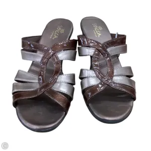 Shoes Heels Kitten By Sbicca In Brown, Size: 7