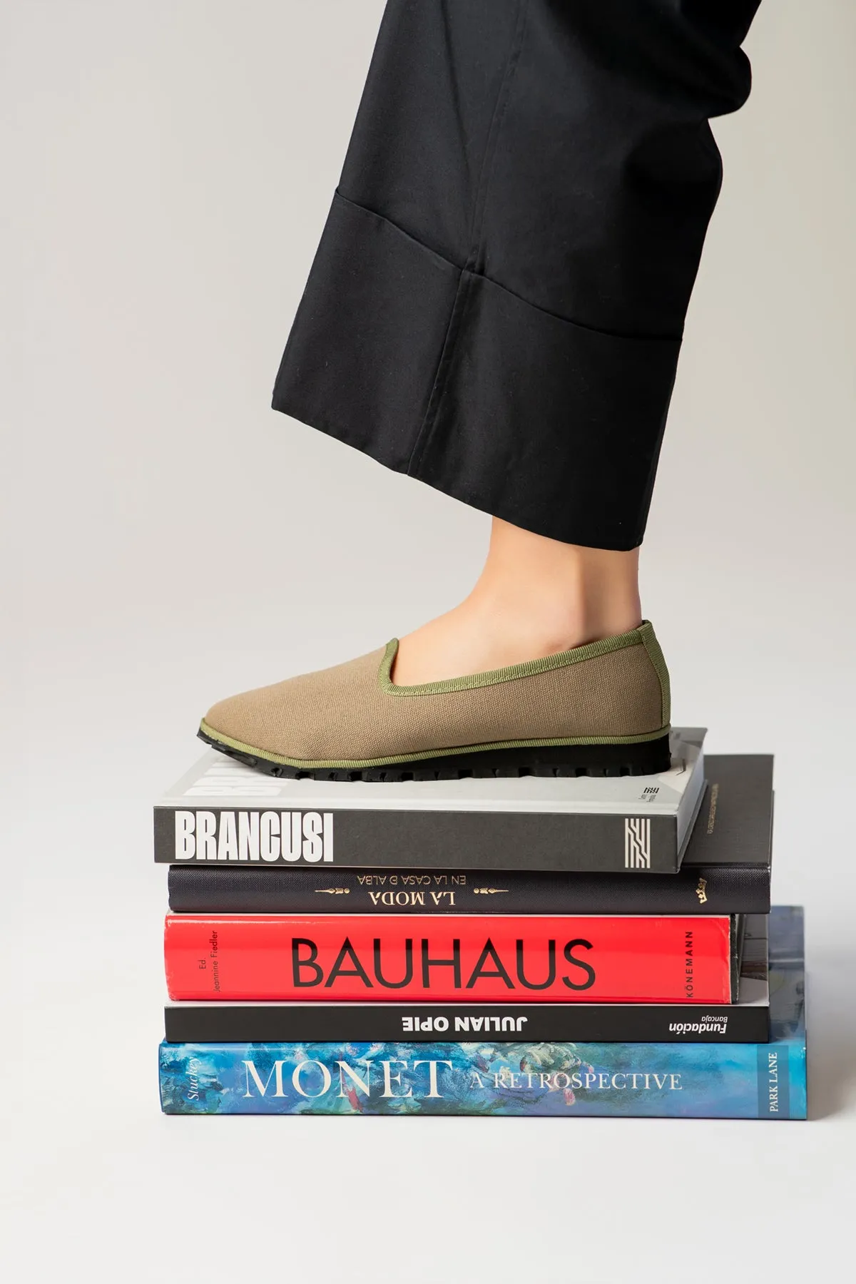 Slippers Lona Kaki Plus
