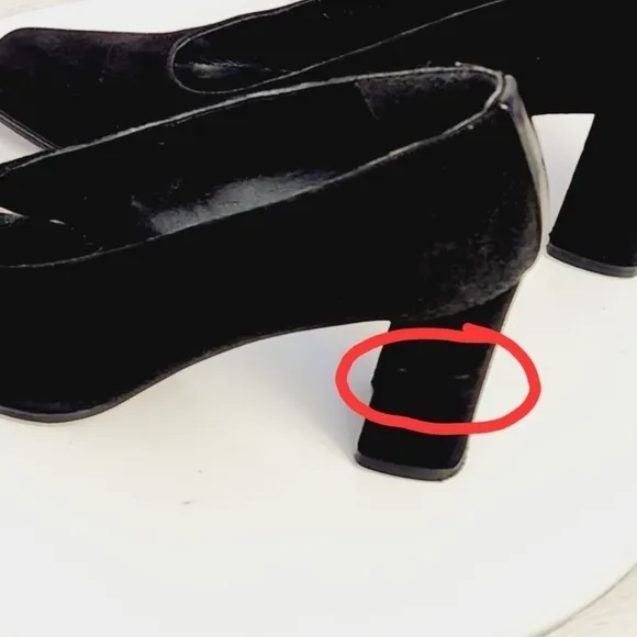 Stuart Weitzman ‘Anna’ Black Peau Block Heel Size: 5B
