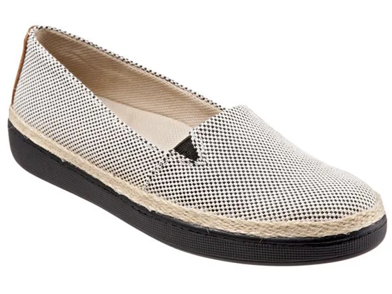 Trotters Accent - Women's Casual Shoe