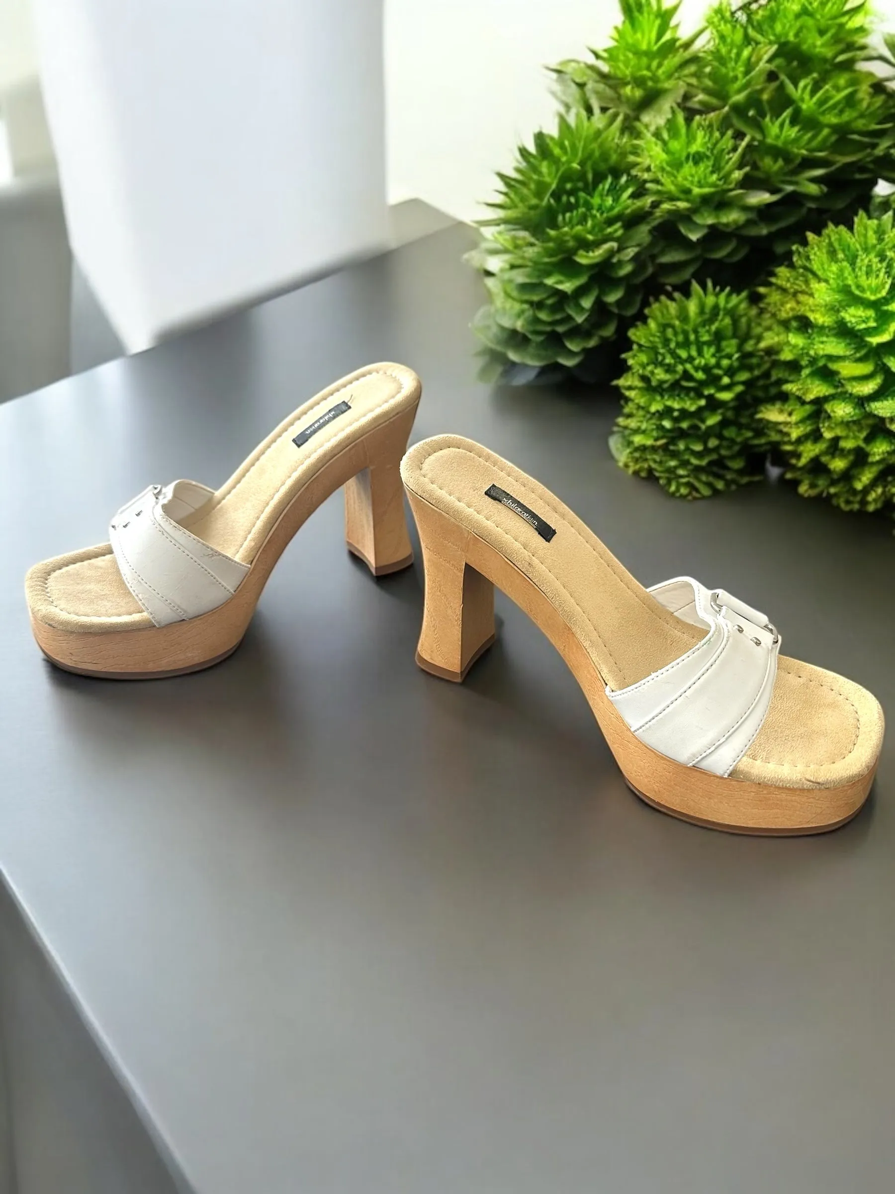Xhiliration Y2K Chunky Platform Heel Size 8.5